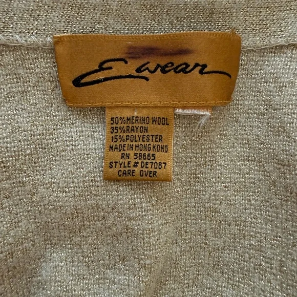 Ewear Vintage Gold Button Cardigan, Size XL, 50% wool - Picture 4 of 4
